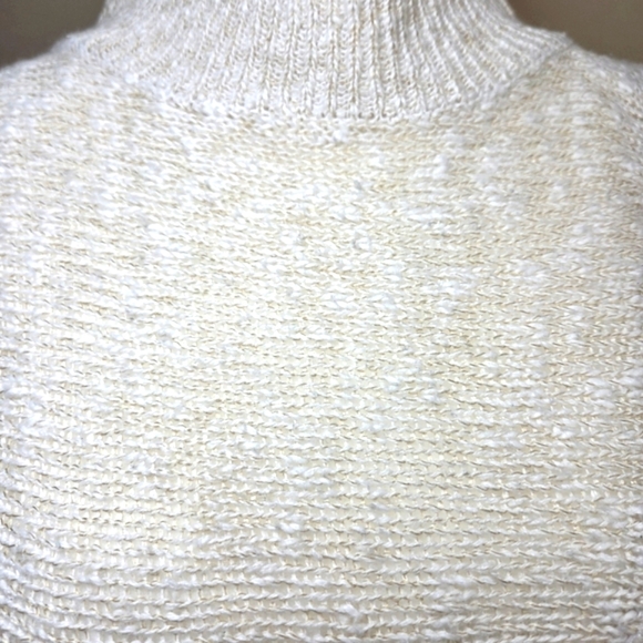 Elegant Cream Women's Top Vintage Size S. - Picture 3 of 12